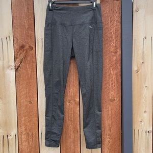Gray Skechers leggings with pockets